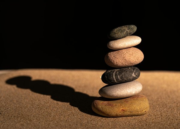 Protéger Nos Aînés : L'Importance Cruciale d'un Suivi Médical pour Éviter les Chutes